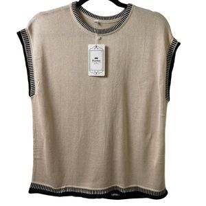 Disamer tan Knit Sweater with Black Trim